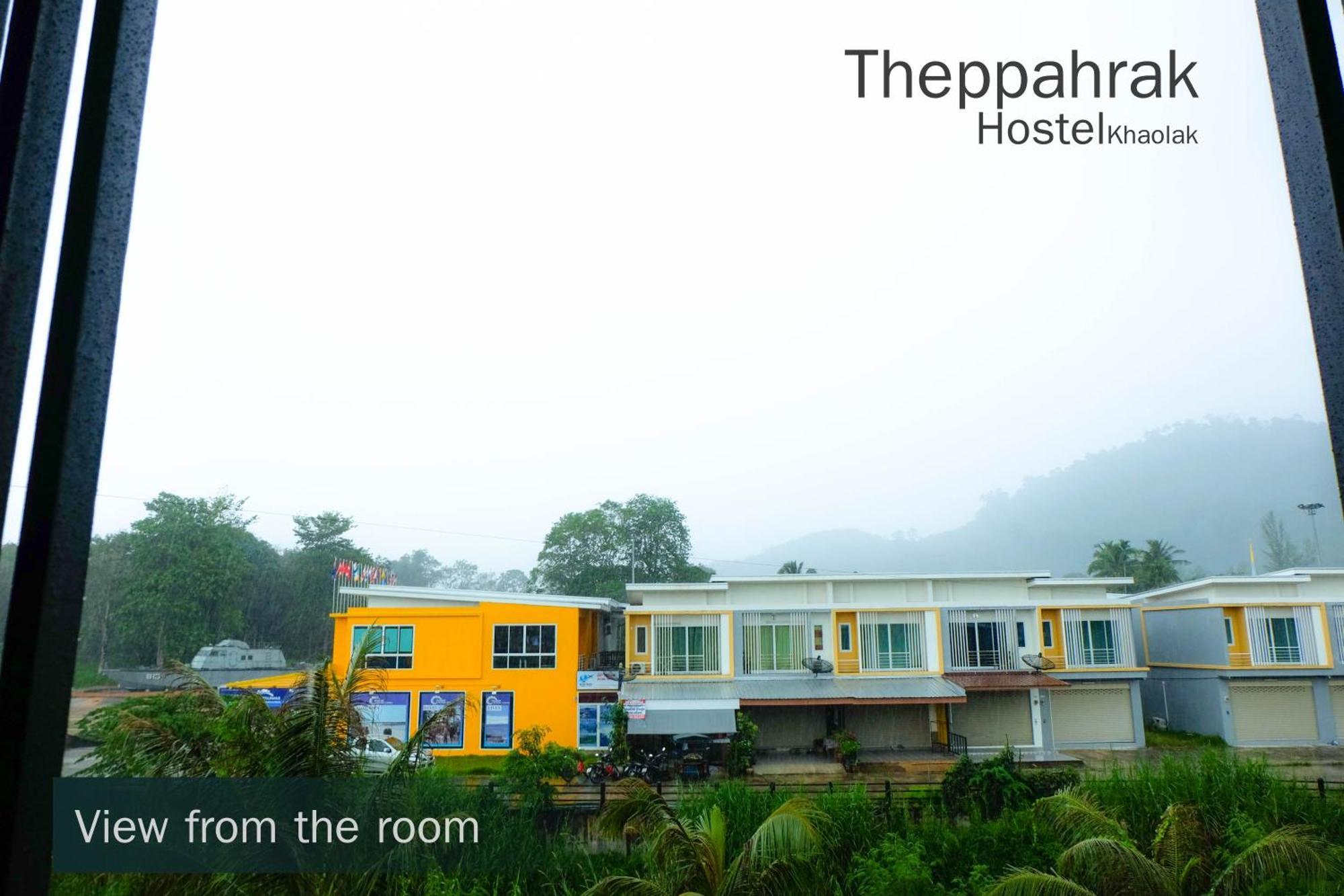 Theppahrak Hostel Khaolak Khao Lak Exterior photo