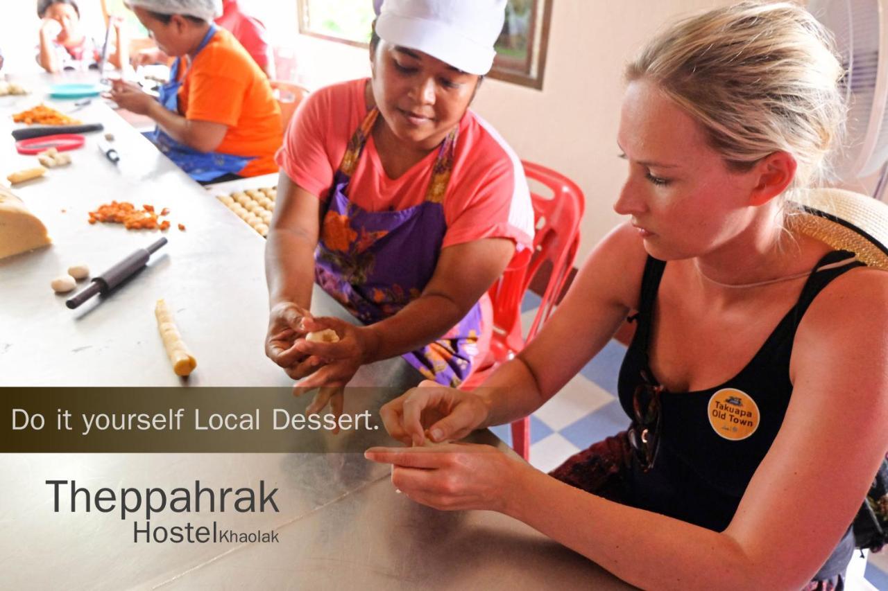 Theppahrak Hostel Khaolak Khao Lak Exterior photo